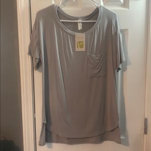 Gray, short sleeve top - L